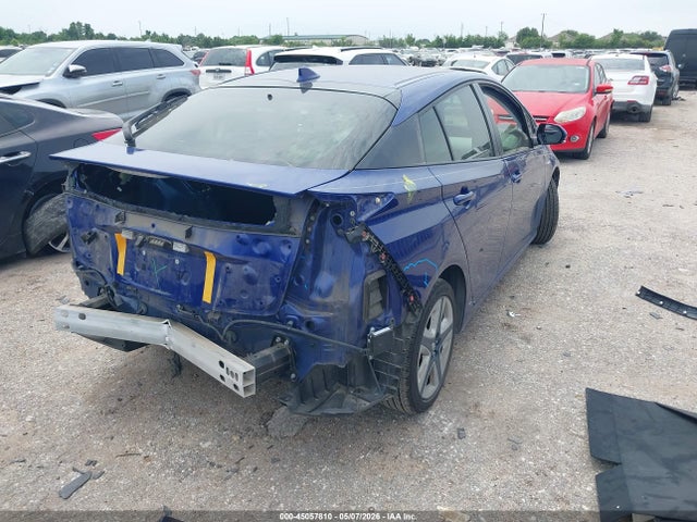 Toyota Prius Three Touring