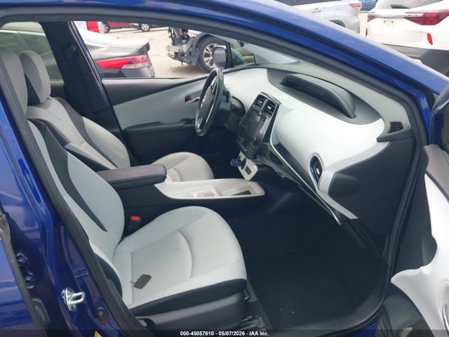 Toyota Prius Three Touring