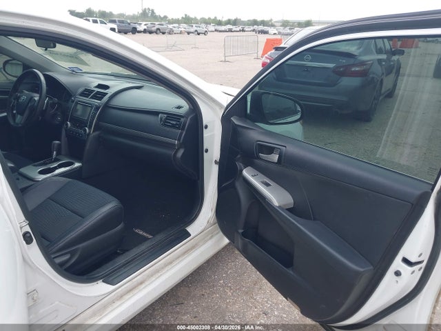 Toyota Camry Se