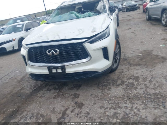 INFINITI Qx Luxe