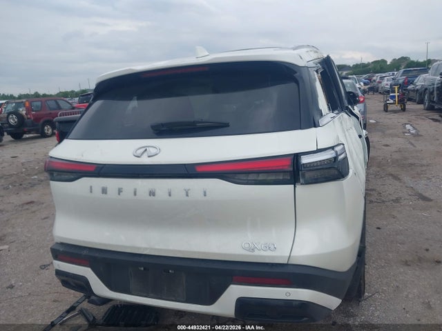 INFINITI Qx Luxe