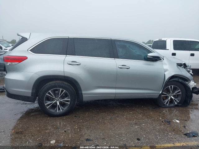 Toyota Highlander Le