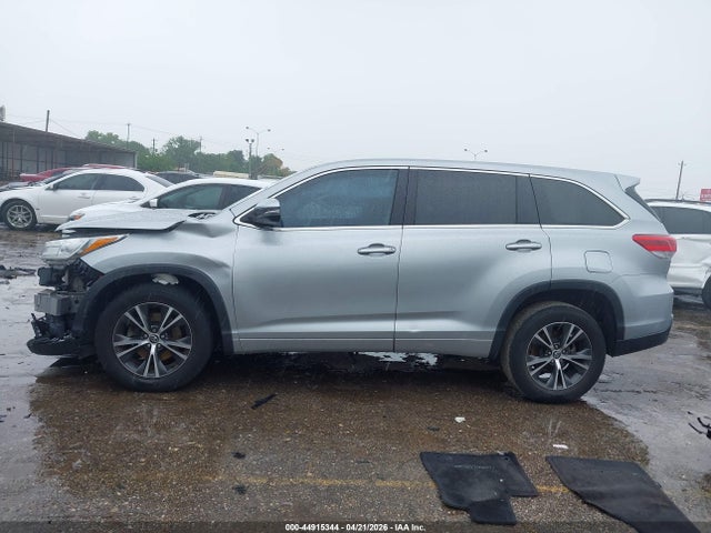 Toyota Highlander Le