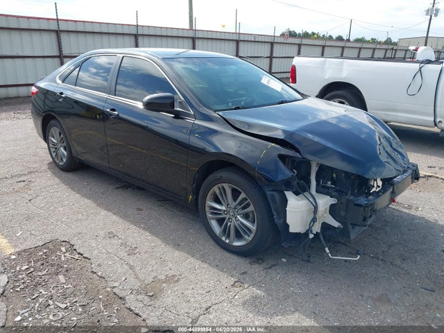 Salvage Toyota Camry Image