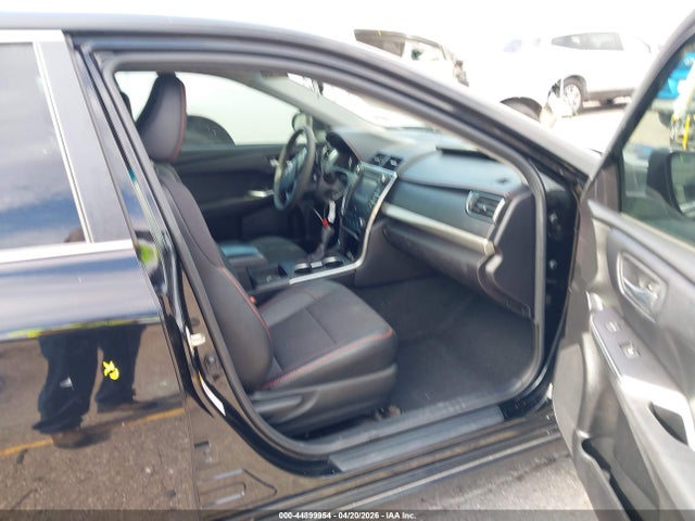 Toyota Camry Se