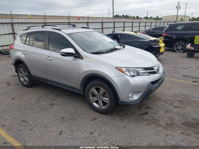 Salvage Toyota RAV4 Image