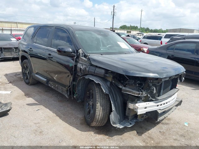 Salvage Honda Pilot Image