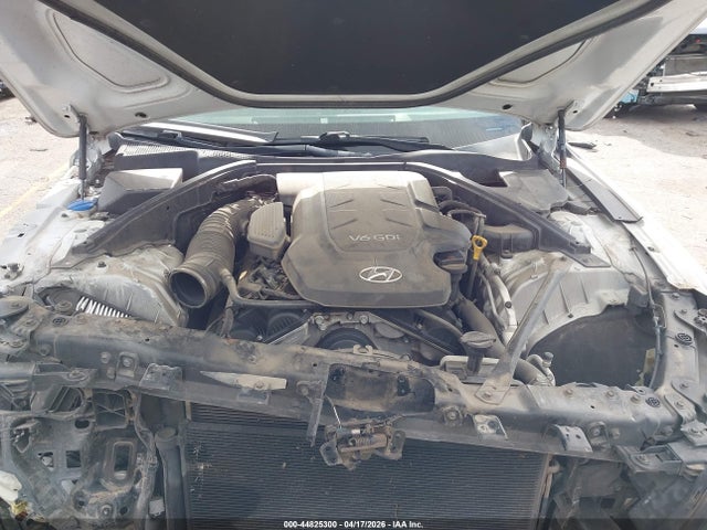 Hyundai Genesis 3.8