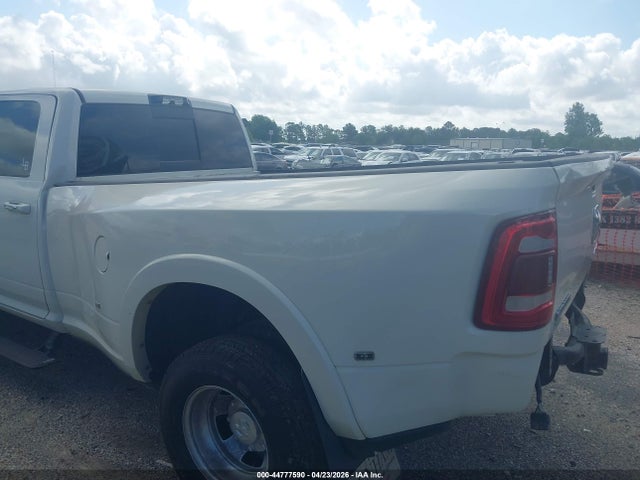 Ram 3500 Laramie  4x4 8' Box