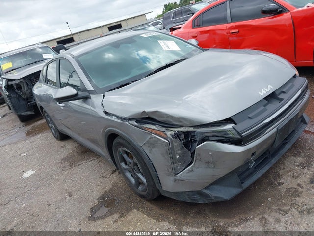 Salvage Kia K4 Image