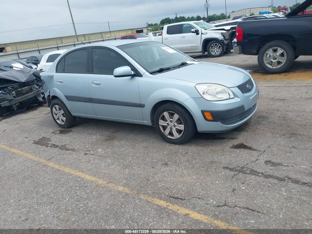 Salvage Kia Rio Image