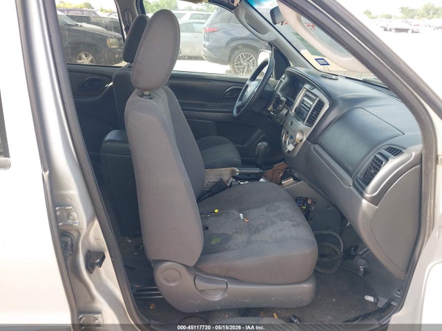Mazda Tribute I