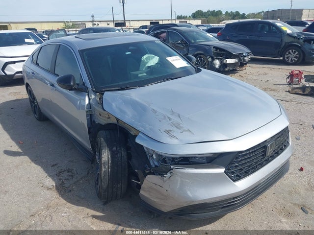 Salvage Honda Accord Image