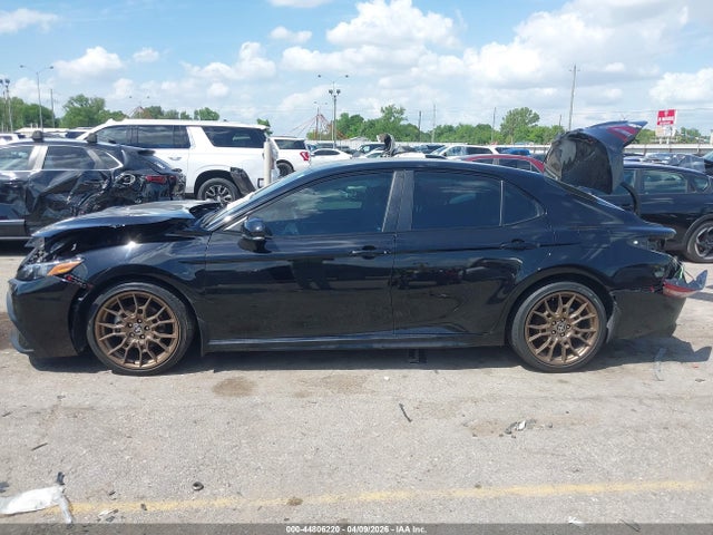 Toyota Camry Se Nightshade Edition