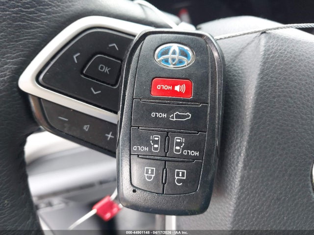 Toyota Sienna Xle
