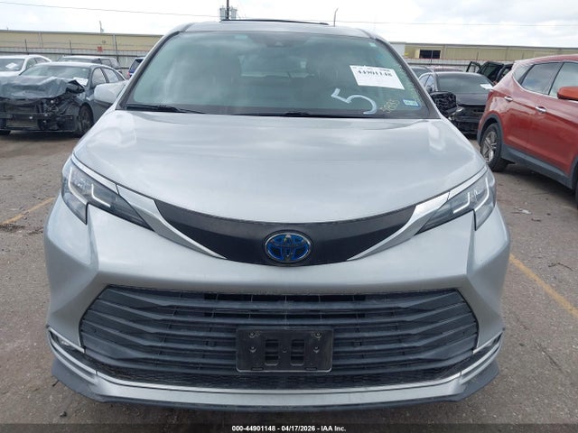Toyota Sienna Xle