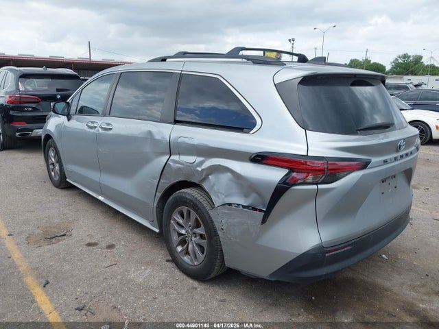 Toyota Sienna Xle