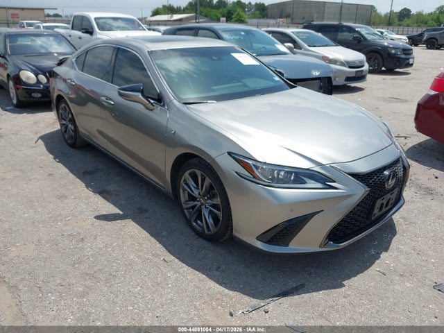 Salvage Lexus Es Image