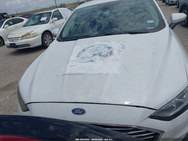 Ford Fusion Hybrid Se