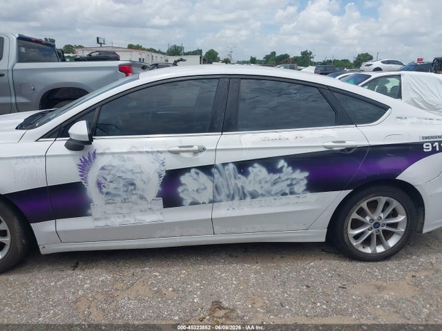 Ford Fusion Hybrid Se