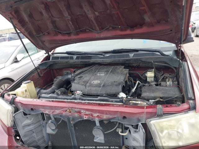 Toyota Tundra Grade V6