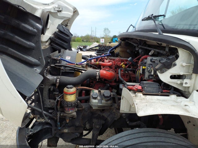 Freightliner M2 106