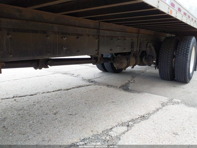 Freightliner M2 106