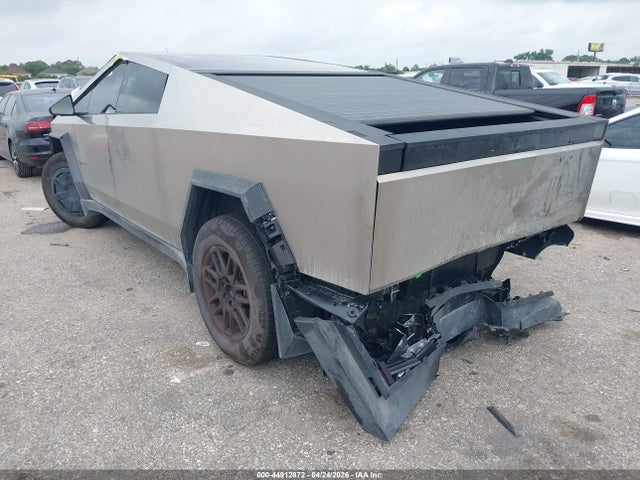 Tesla Cybertruck All-wheel Drive