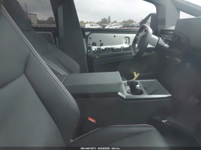 Tesla Cybertruck All-wheel Drive