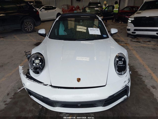Porsche 911 Carrera