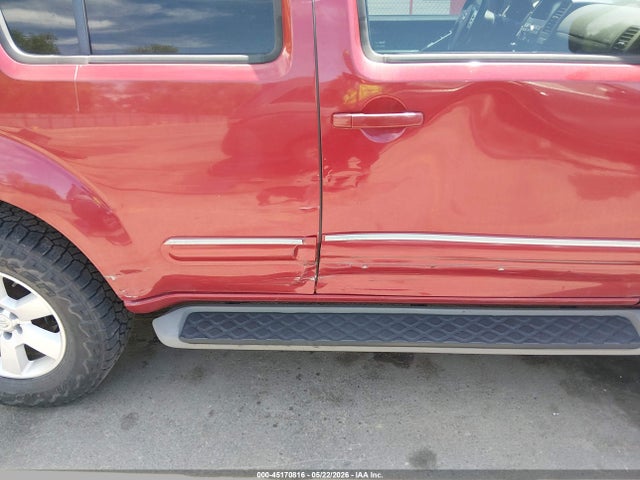 Nissan Pathfinder Sv