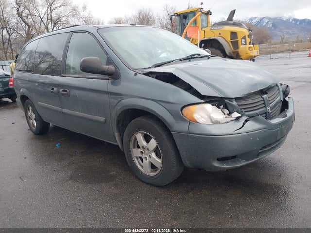 Salvage Dodge Grand Caravan Image