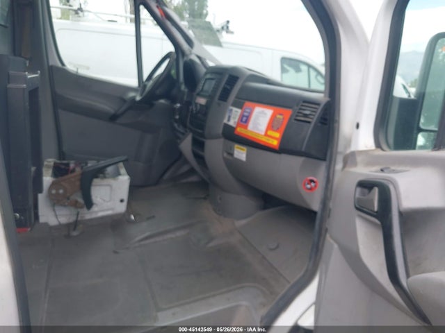 Mercedes-Benz Sprinter 2500 High  Roof