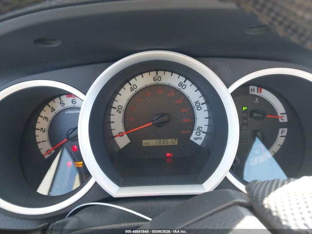 Toyota Tacoma Base V6