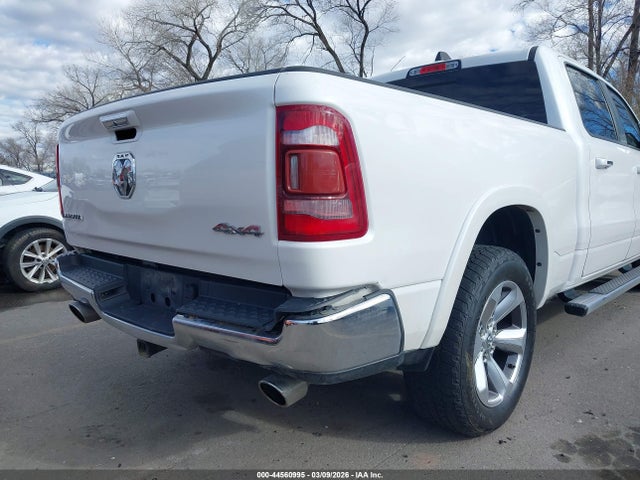 Ram 1500 Laramie  4x4 6'4 Box
