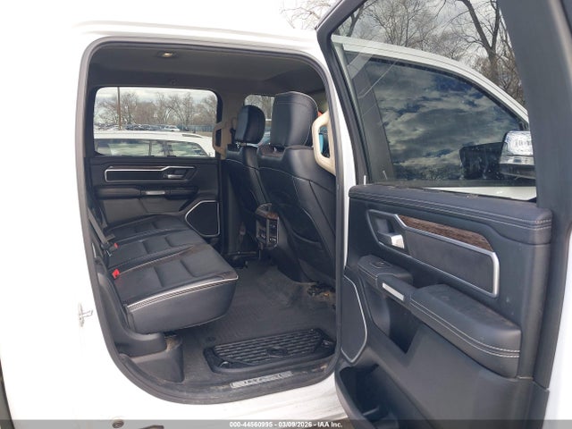 Ram 1500 Laramie  4x4 6'4 Box