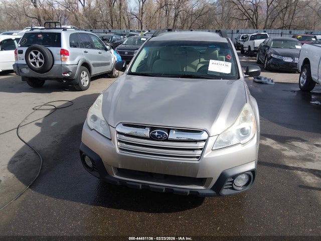 Subaru Outback 2.5i