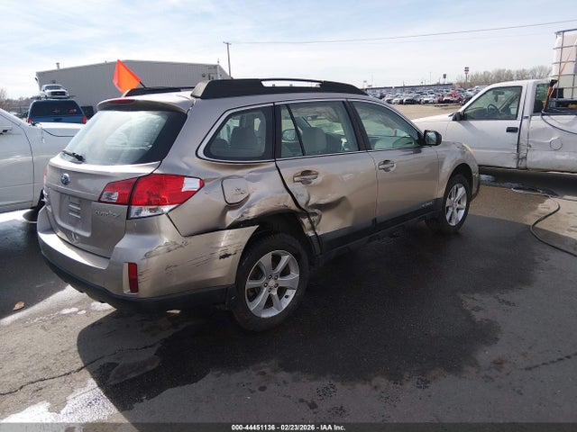 Subaru Outback 2.5i