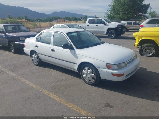 Salvage Toyota Corolla Image