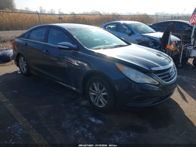 Salvage Hyundai SONATA Image