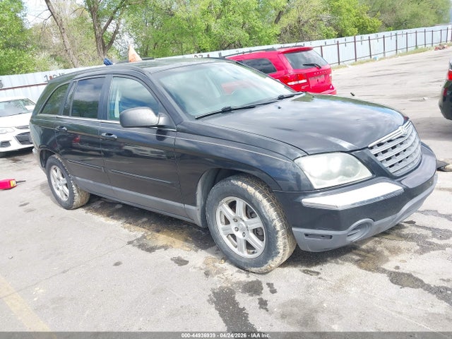 Salvage Chrysler Pacifica Image