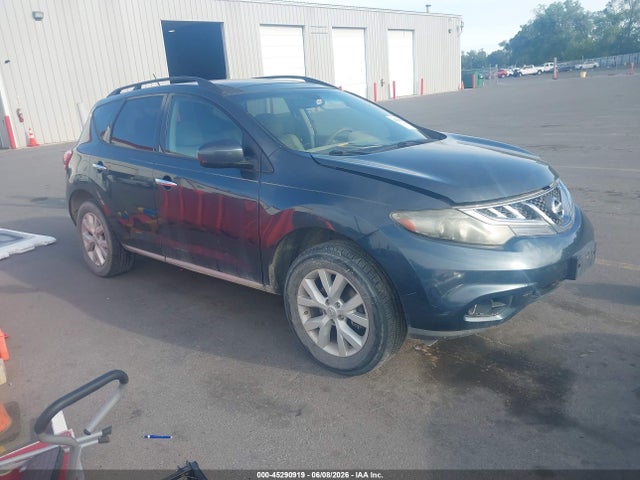 Salvage Nissan Murano Image