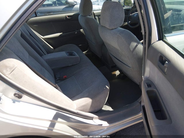 Toyota Camry Le V6