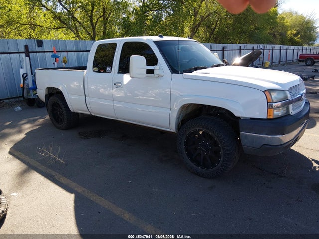 Salvage Chevrolet Silverado 2500 Image