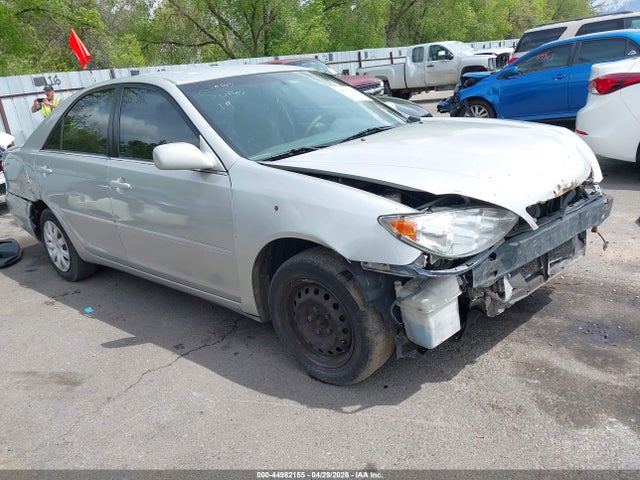 Salvage Toyota Camry Image