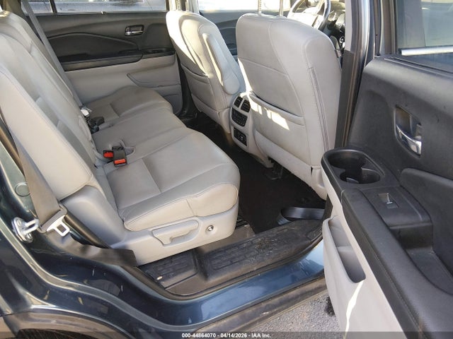 Honda Pilot Awd Touring 8 Passenger