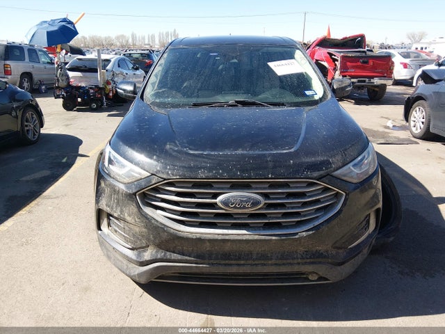 Ford Edge Titanium