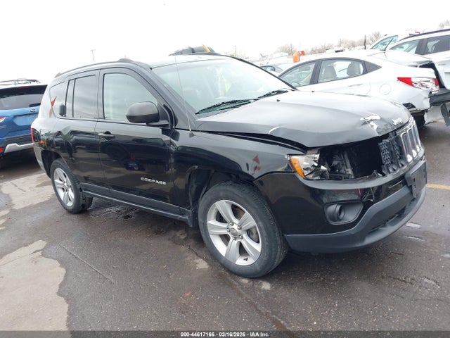 Salvage Jeep Compass Image