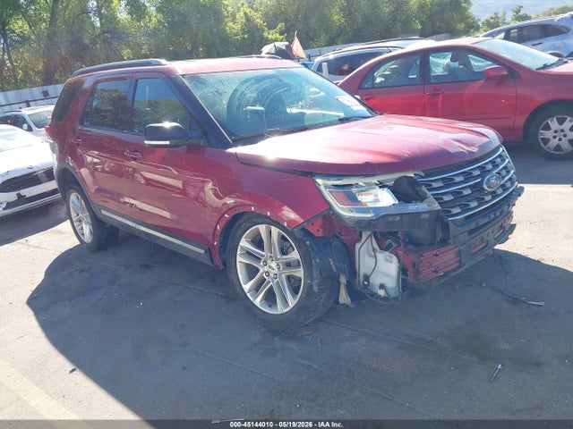 Salvage Ford Explorer Image