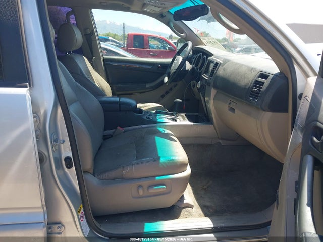 Toyota 4Runner Limited V8
